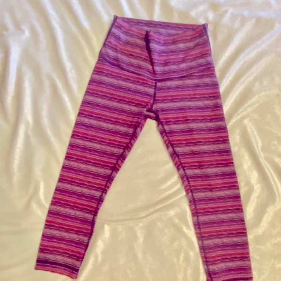 Lululemon Berry Stripe Wunder Unders - Picture 3 of 5